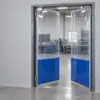 Маятниковая распашная двустворчатая эластичная дверь из ПВХ 270*200